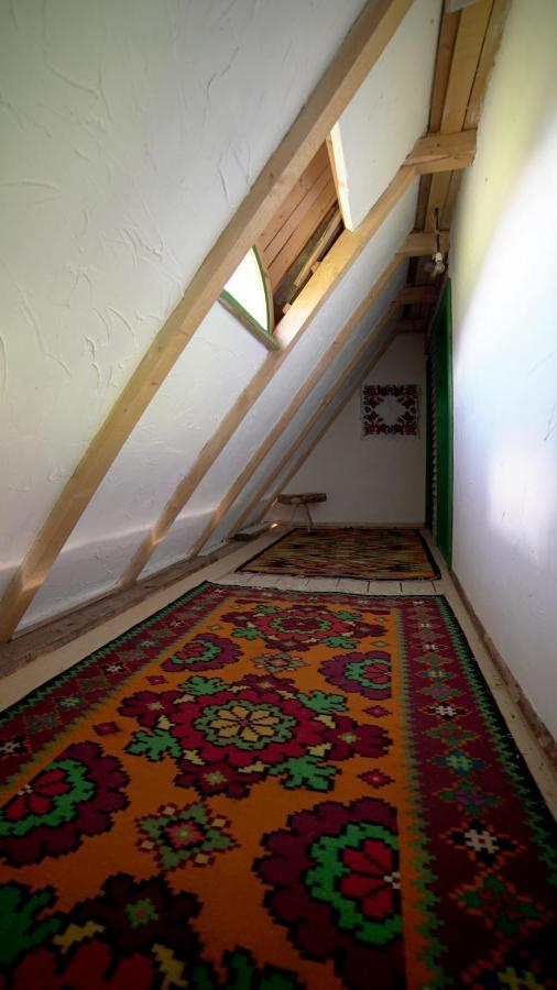 Iz De Maramures Rural Hotel (Adults Only) Surdesti  외부 사진