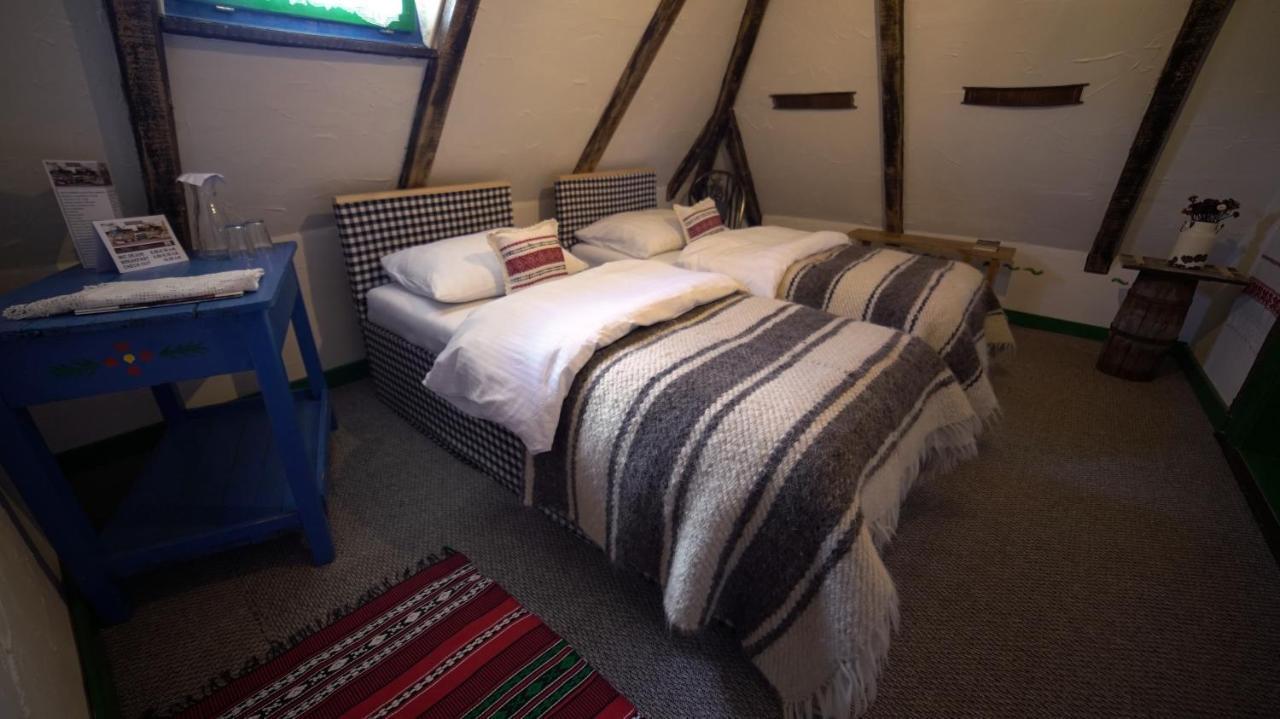 Iz De Maramures Rural Hotel (Adults Only) Surdesti  외부 사진