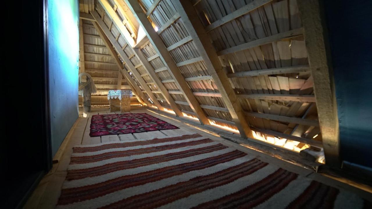 Iz De Maramures Rural Hotel (Adults Only) Surdesti  외부 사진