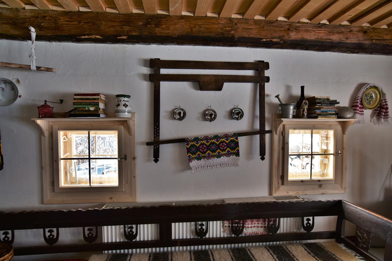 Iz De Maramures Rural Hotel (Adults Only) Surdesti  외부 사진